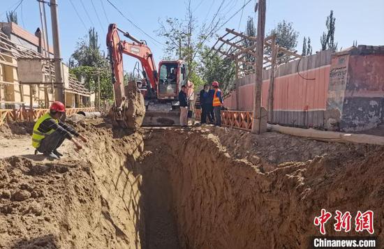 新疆加大农村基础设施建设助力推进乡村振兴