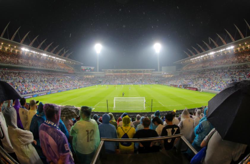 泰达足球场再投用后首场中超比赛于7月21日举行。